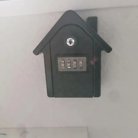 B&B